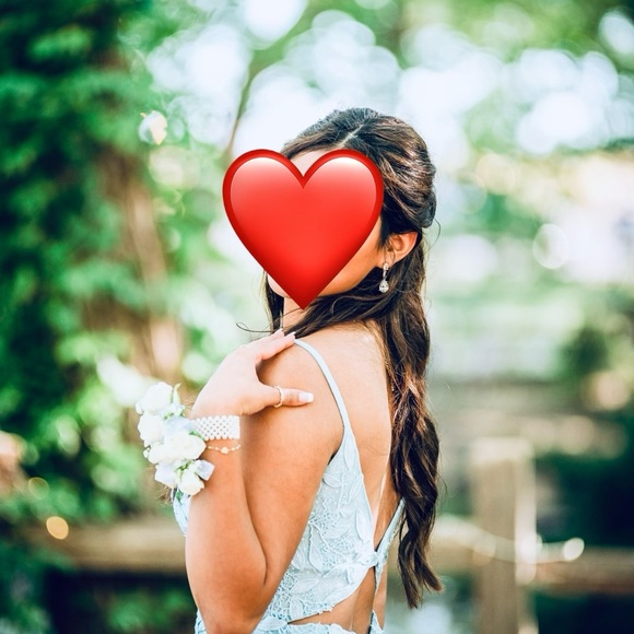 Amarra Light Blue Floral Prom Dress Size 2 - Picture 5 of 5